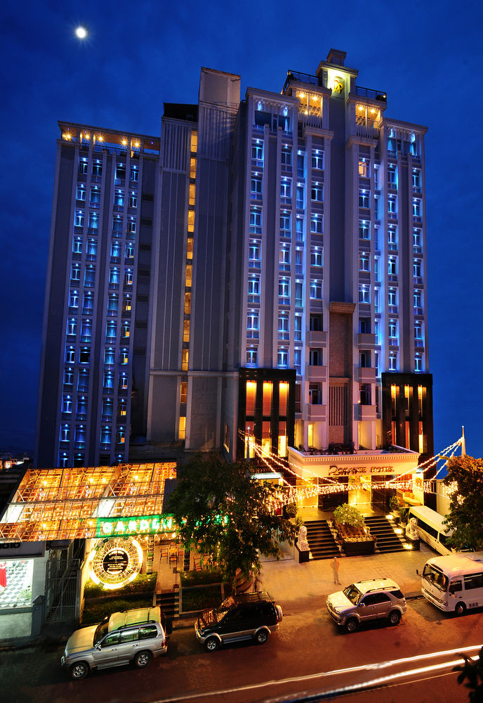 Romance Hotel Hue image 1
